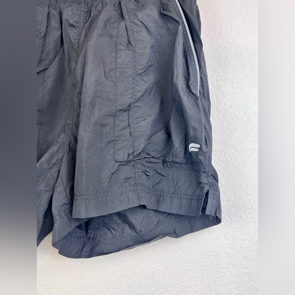 Fabletics Ultra High Waisted Piped Short in Black Size Small - Picture 2 of 8